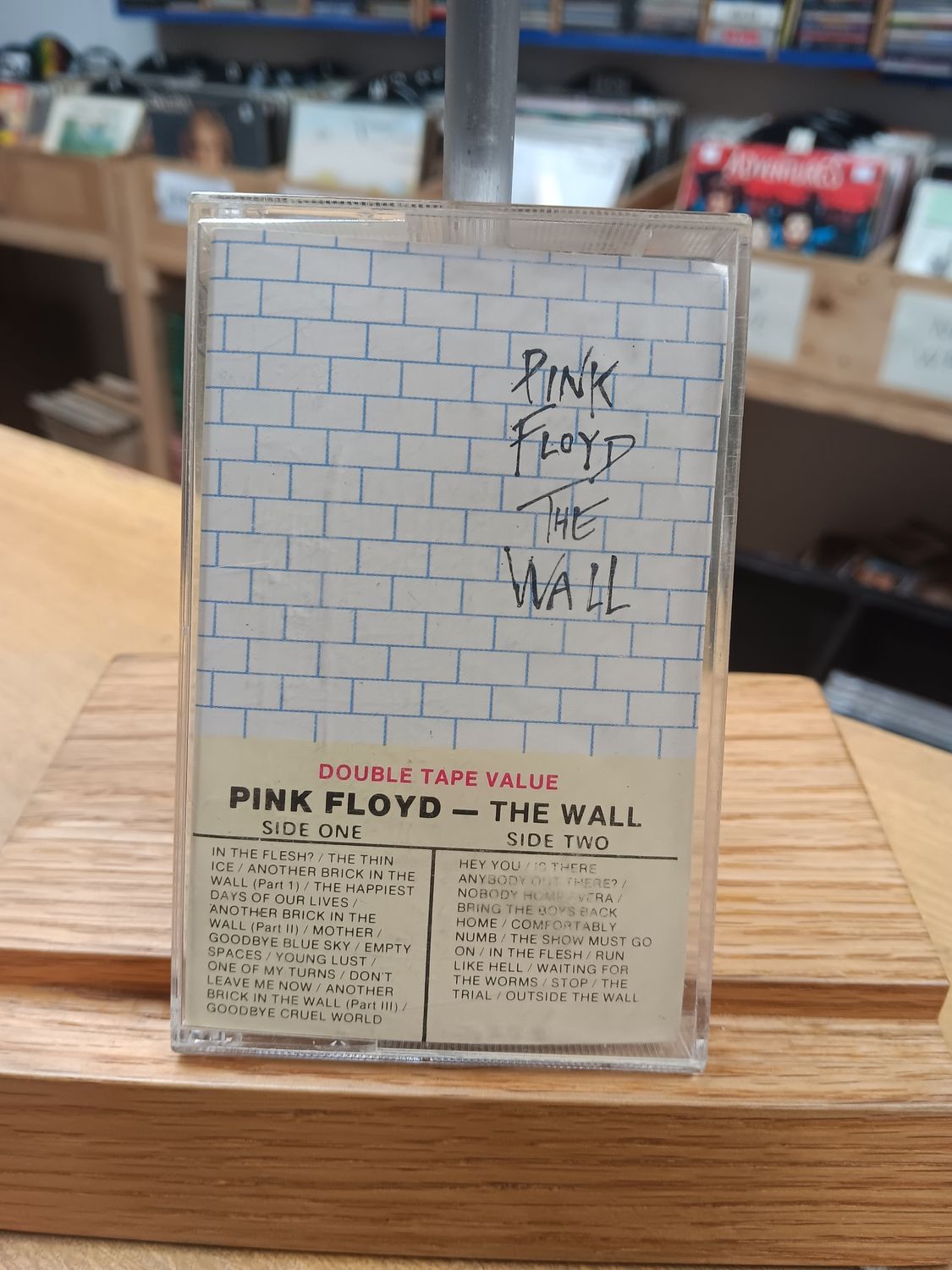 PINK FLOYD - THE WALL (CASSETTE)
