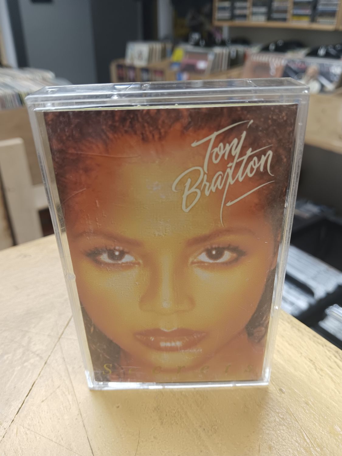 TONI BRAXTON - SECRETS (CASSETTE)