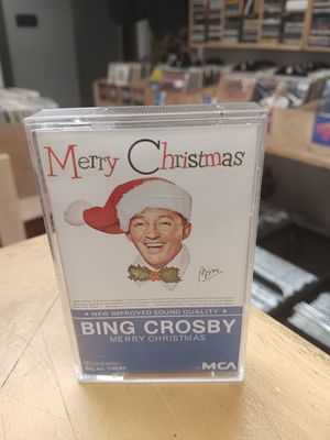 BING CROSBY - MERRY CHRISTMAS (CASSETTE)