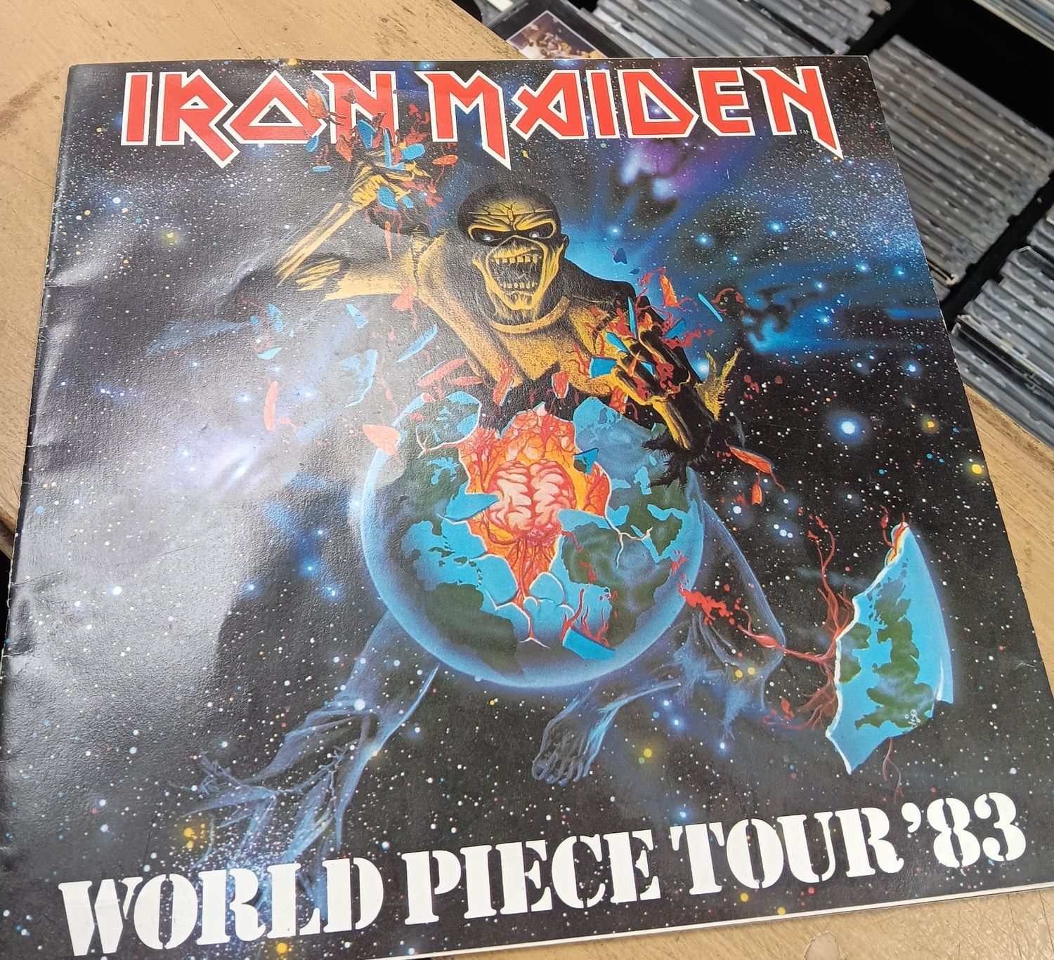 IRON MAIDEN WORLD PIECE TOUR '83 (TOUR BOOK)