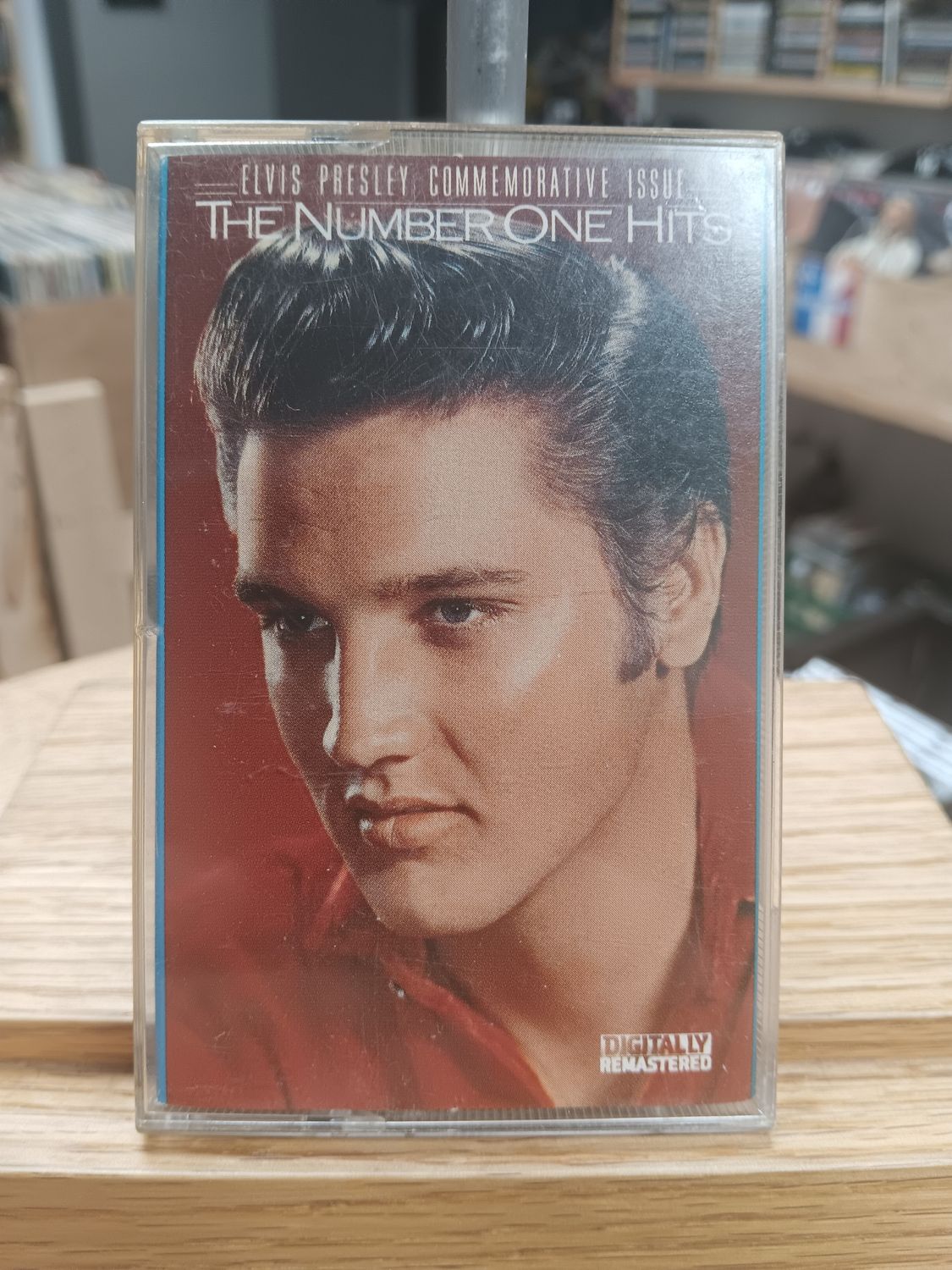 ELVIS PRESLEY - THE NUMBER ONE HITS (CASSETTE)