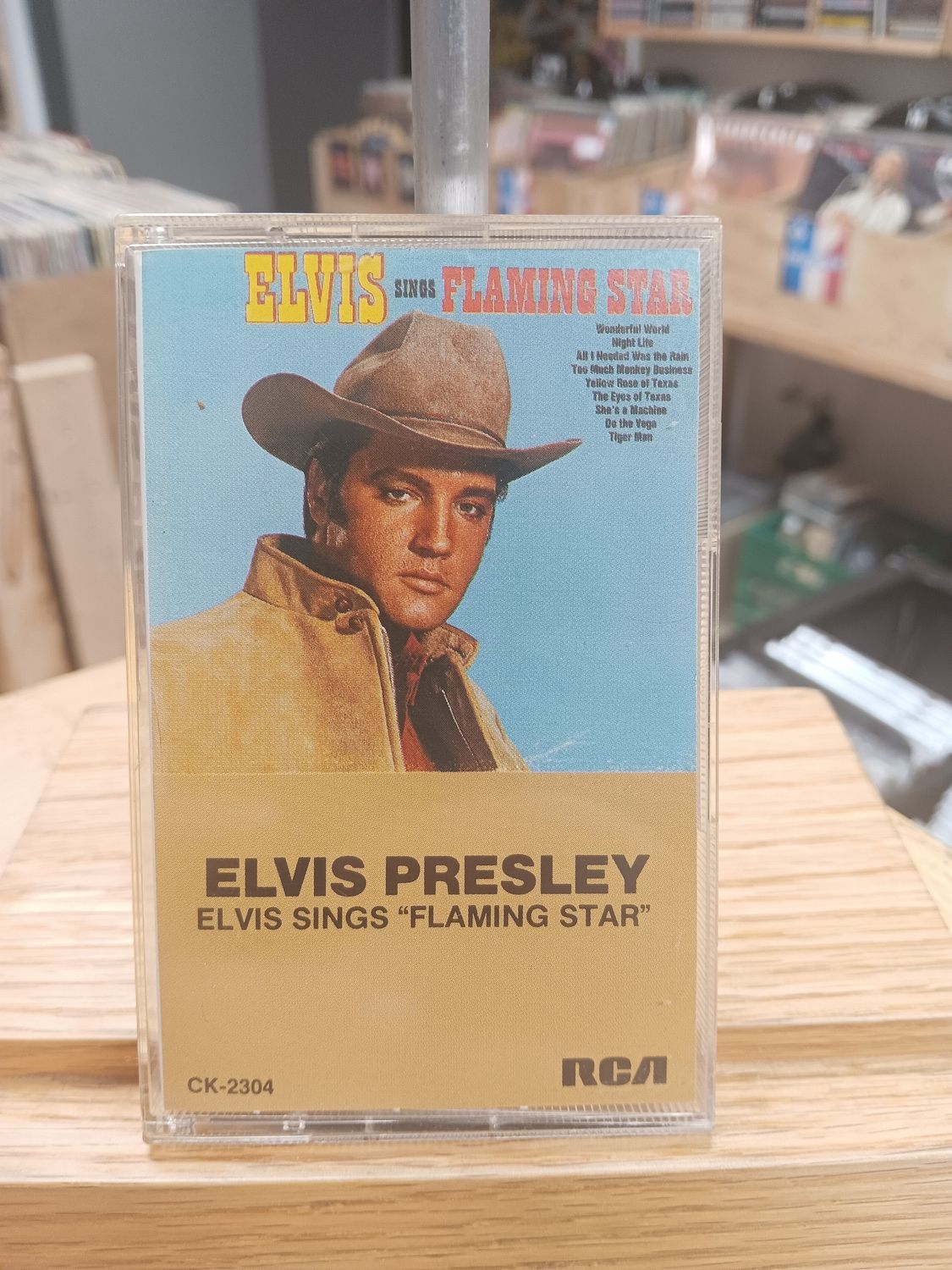 ELVIS PRESLEY - FLAMING STAR (CASSETTE)