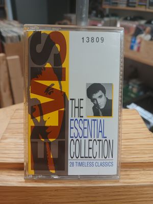 ELVIS PRESLEY - THE ESSENTIAL COLLECTION (CASSETTE)