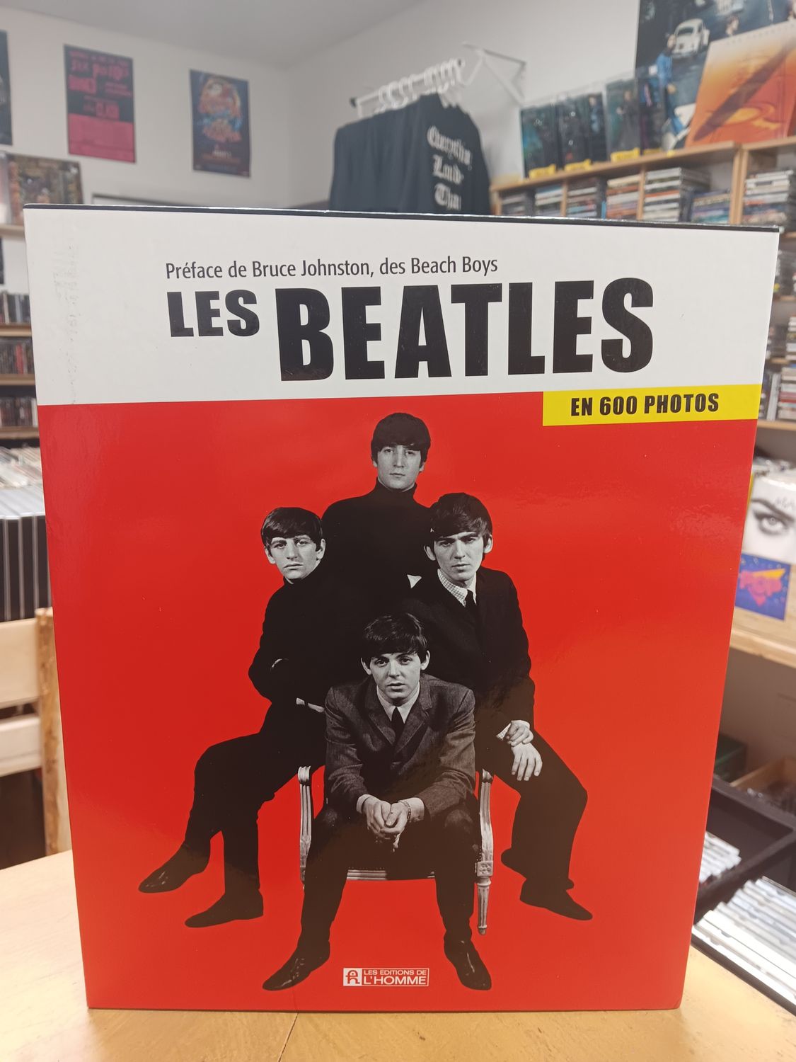 LES BEATLES EN 600 PHOTOS (LIVRE)