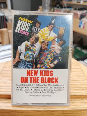 NEW KIDS ON THE BLOCK - NEW KIDS ON THE BLOCK (CASSETTE)