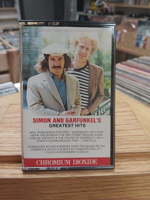 SIMON &amp; GARFUNKEL - GREATEST HITS (CASSETTE)