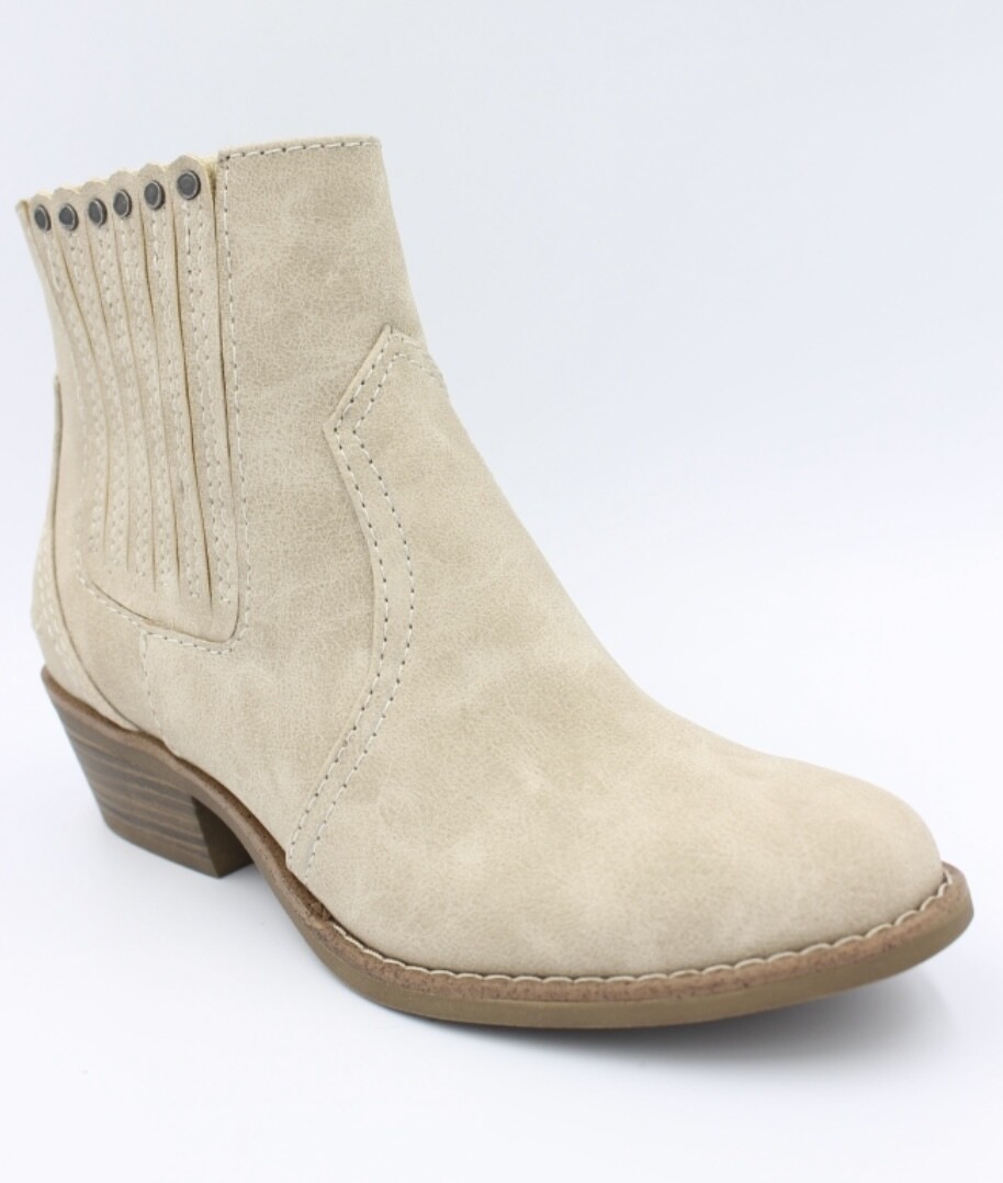 CAITLYNN BOOTIE BY BLOWFISH IN LT TAUPE PROSPECTOR