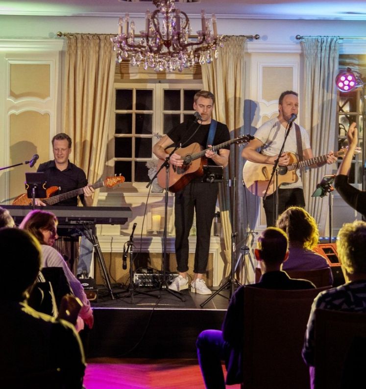 Arrangement für alle Sinne - Konzert im Schlosshotel am 15. November 2025 Arrangement für alle Sinne - Konzert im Schlosshotel am 15. November 2025