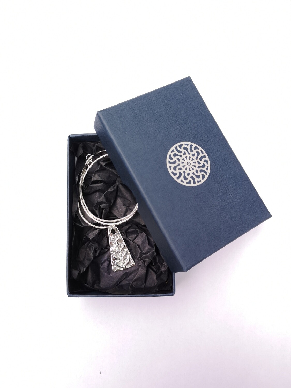Pendant with symbol of Luck