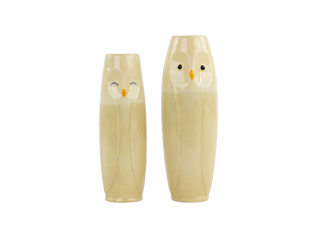 Keramikas vāzes ar pūces dizainu Owl.
Keraamiline öökulli kujutav vaaside komplekt kollastes toonides.