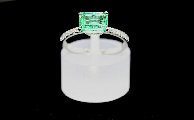 Anello Smeraldo