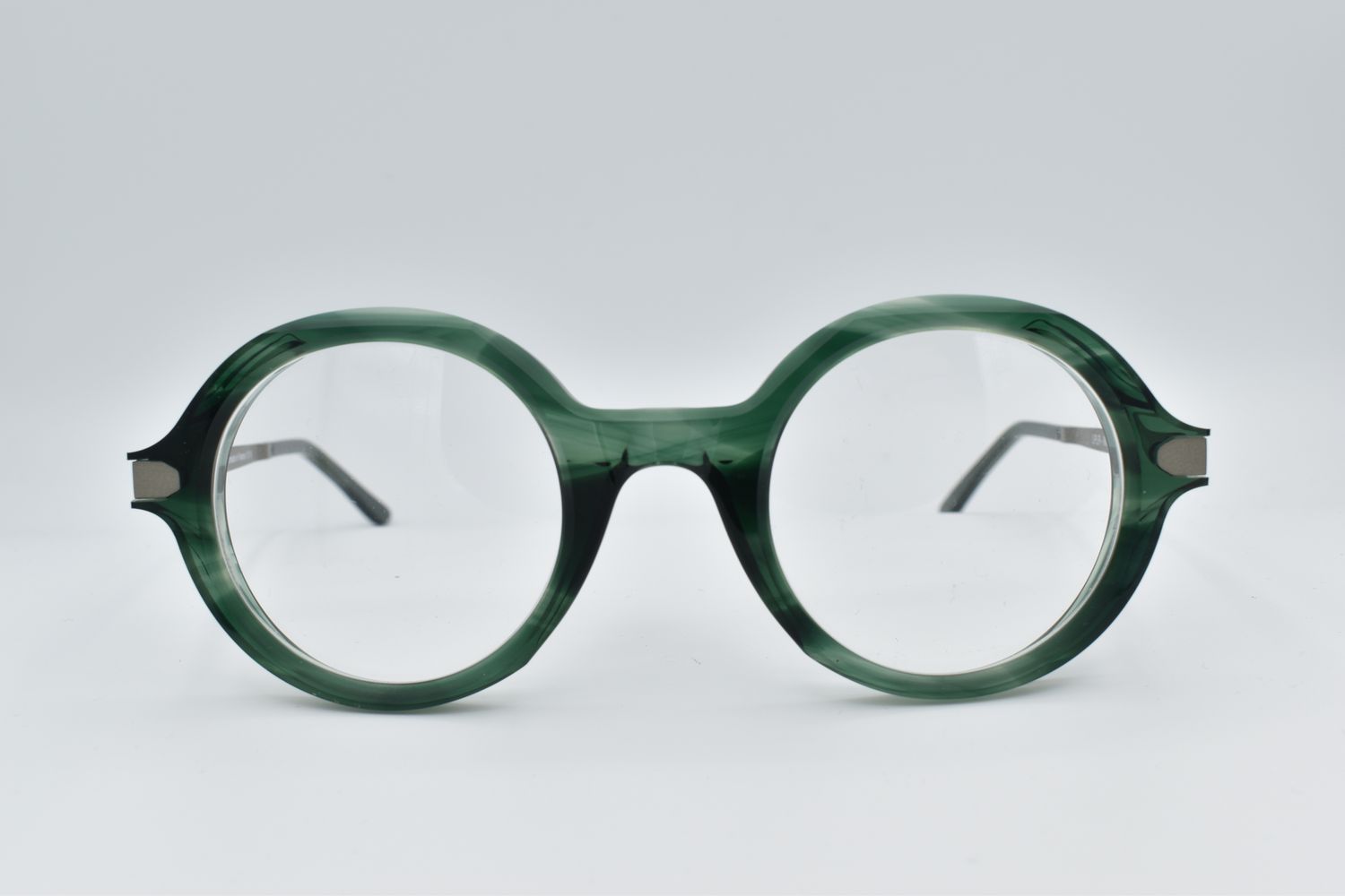 La Petite Lunette Rouge