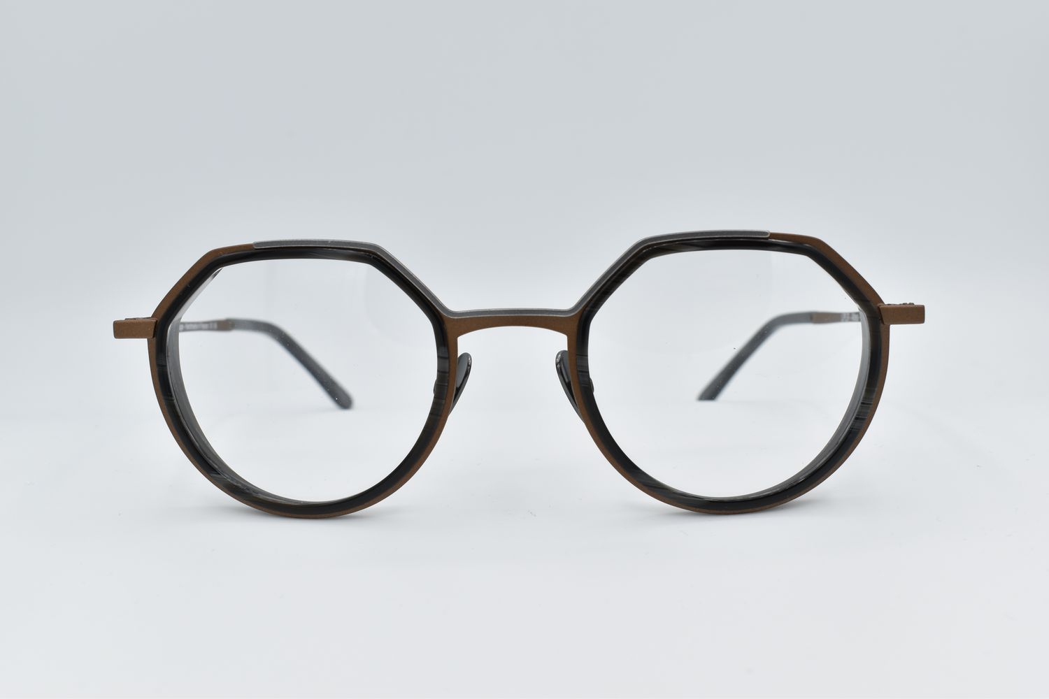 La Petite Lunette Rouge