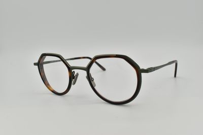 La Petite Lunette Rouge