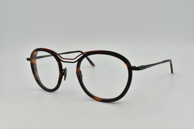 La Petite Lunette Rouge