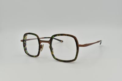 La Petite Lunette Rouge