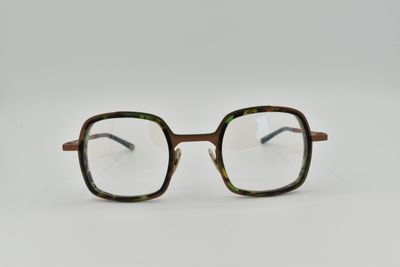 La Petite Lunette Rouge