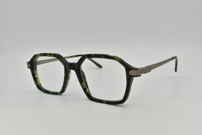 La Petite Lunette Rouge