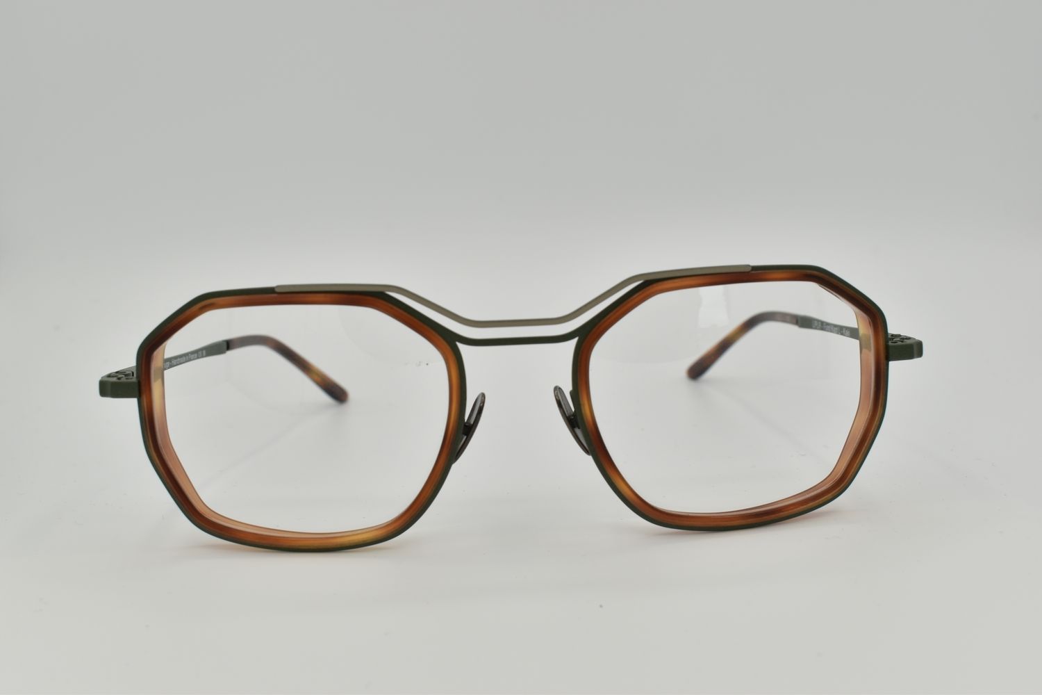La Petite Lunette Rouge