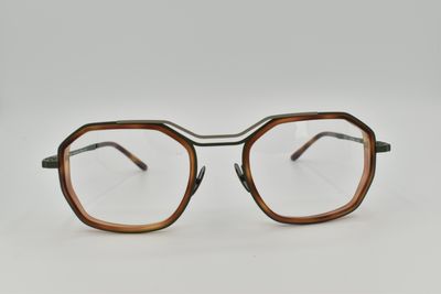 La Petite Lunette Rouge