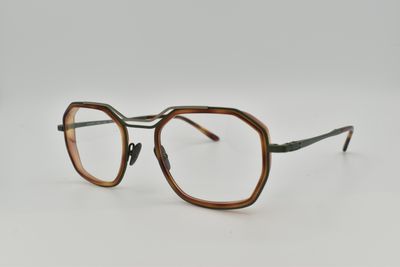 La Petite Lunette Rouge
