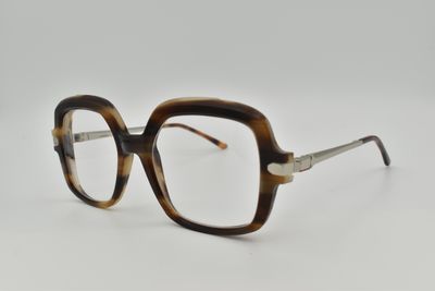 La Petite Lunette Rouge