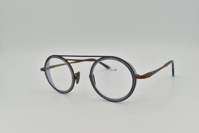 La Petite Lunette Rouge