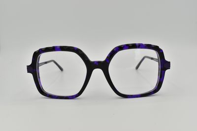 La Petite Lunette Rouge