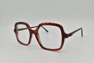 La Petite Lunette Rouge