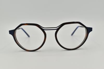 La Petite Lunette Rouge