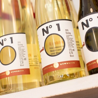 Einblick Nº1 - Wein Köwerich - weiß - Riesling Einblick Nº1 - Wein Köwerich - weiß - Riesling