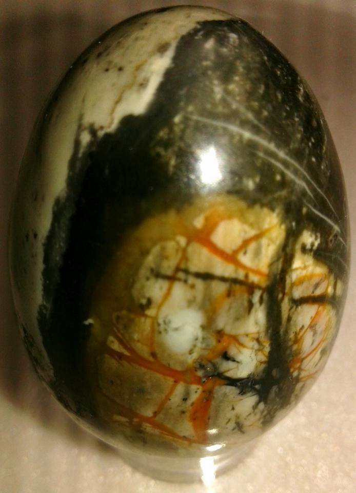 Picasso Jasper egg (medium) 1 inch
