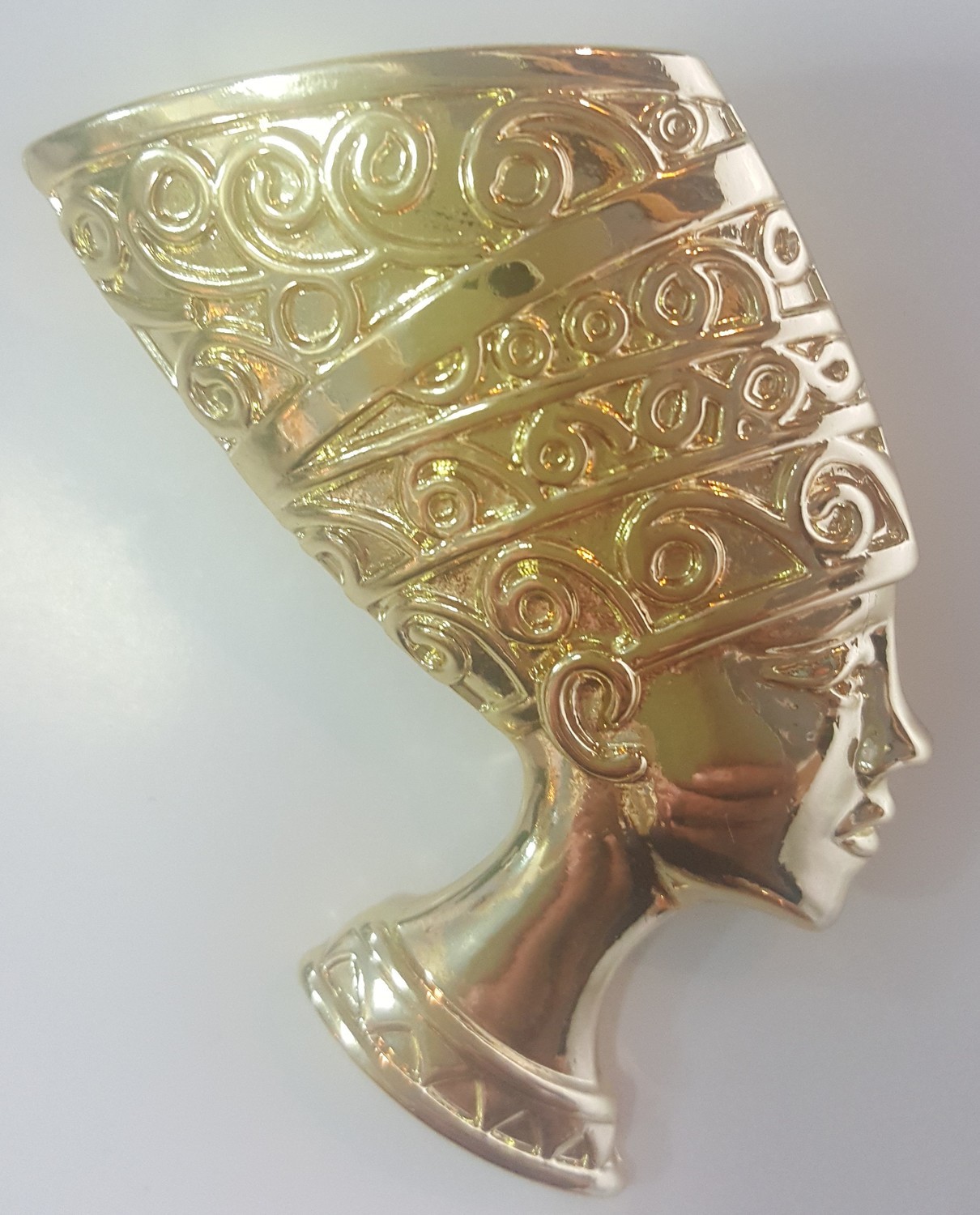 Gold Nefertiti Broach Pin
