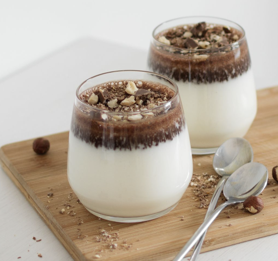 Panna cotta maison vanille &amp; coulis de chocolat noir