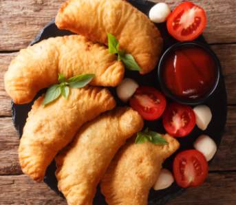 Panzerotti, pesto maison tomate &amp; mozza