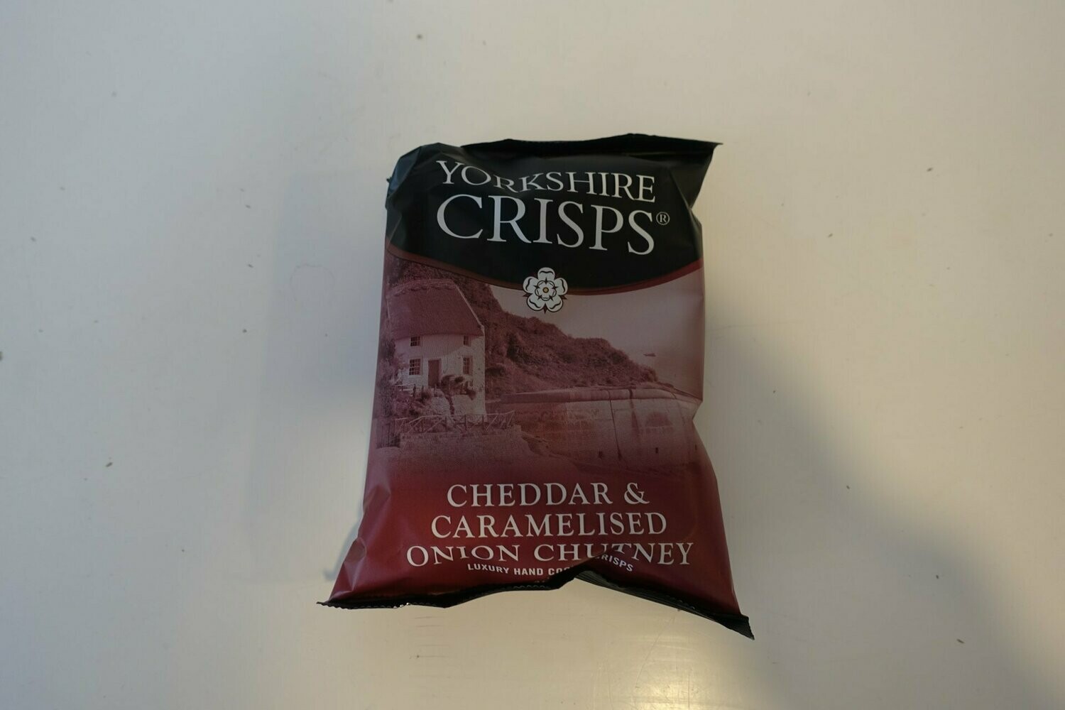 Yorkshire Crisps - Cheddar & Caramelised Onion Chutney