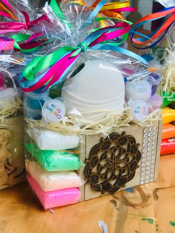 Vase Ceramic Box &amp; Clay Kit