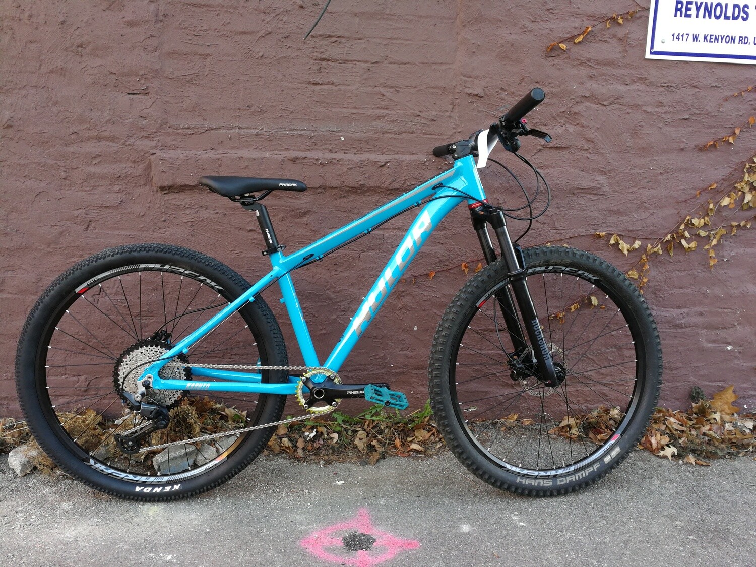 Hulda mountain bike shop