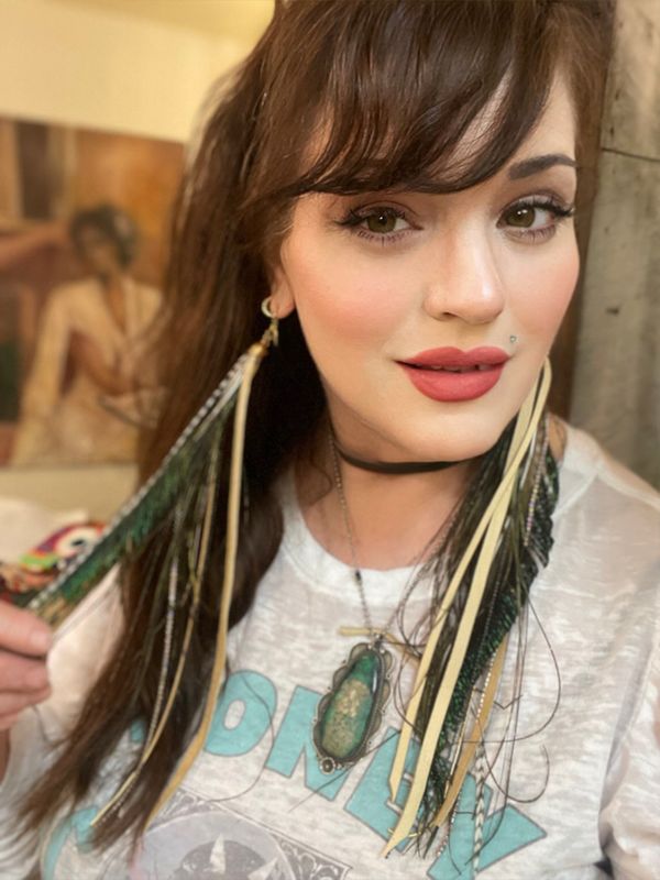 Alexandria&#39;s Long Peacock Feather ER