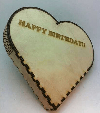 Herzbox "Happy Birthday", individuell gestaltbar Maße 142x146mm
