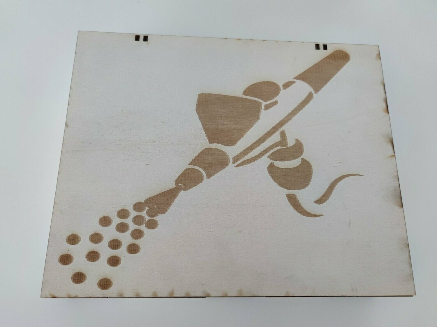 Holzkiste für Airbrush Pistolen, Farben & Zubehör in verschiedenen Designs