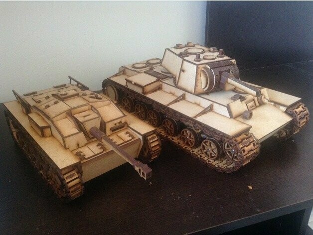 Panzer Stug (Sturmgeschütz) Holzbausatz, Maße ca. 260x100x100mm