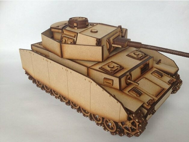 Panzer 4 Holzbausatz, Maße ca. 285x150x120mm Panzer 4 Holzbausatz, Maße ca. 285x150x120mm