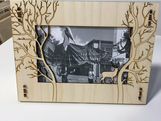Bilderrahmen mit Waldmotiv "Hirsch" Maße 215x160
