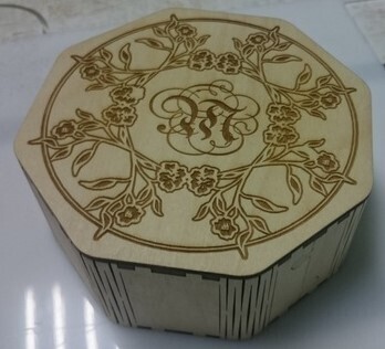 Schmuckbox für die Kleinigkeiten, Maße 148x62mm