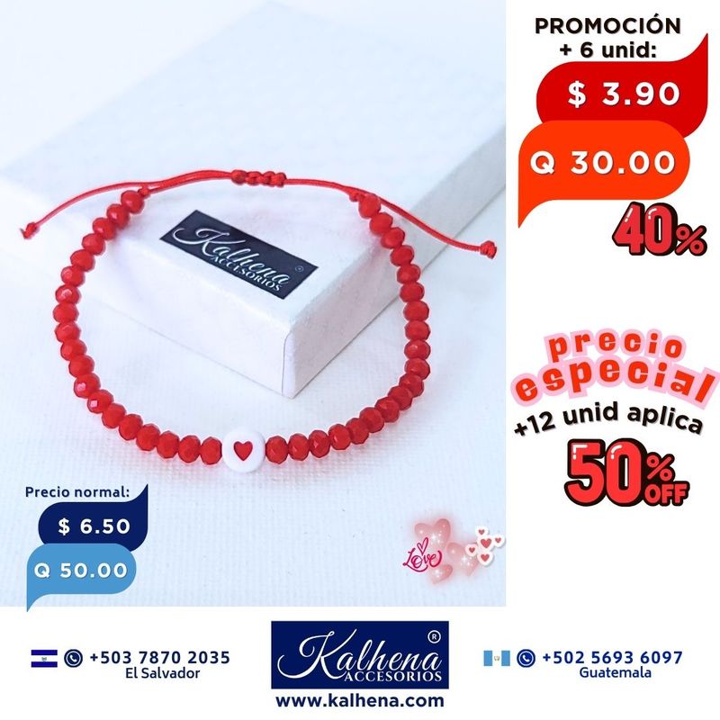 Pulsera brazalete hilo, cristales checos rojo intenso y corazón al centro