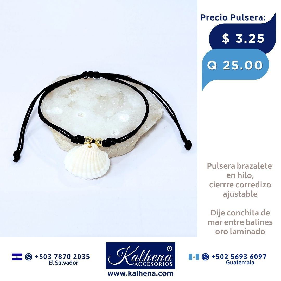 Pulsera brazalete en hilo con dije conchita marina