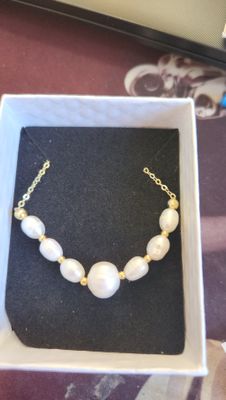 Cadena oro laminado y perlas cultivadas