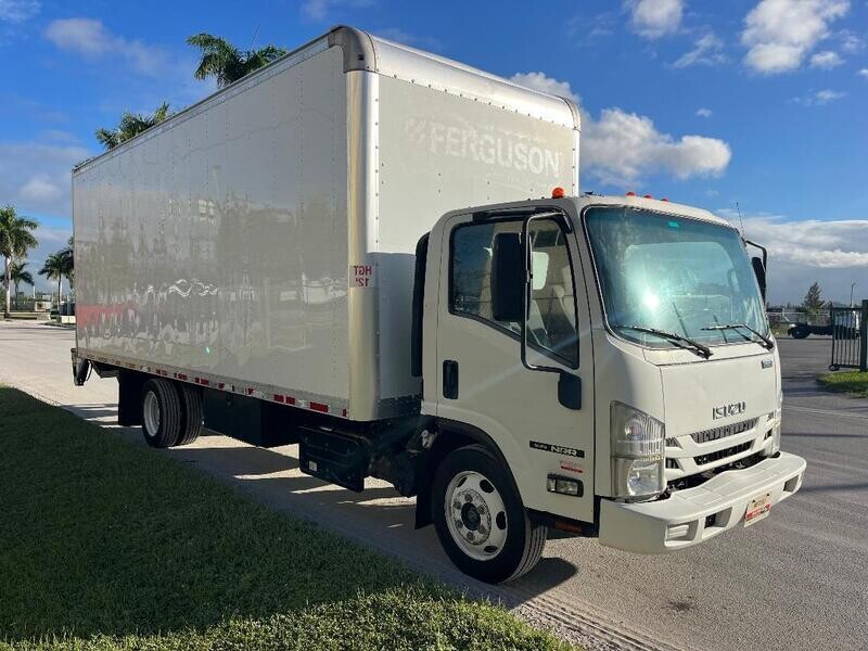 2017 ISUZU NRR W/22' FT LONG HIGH CUBE BOX
