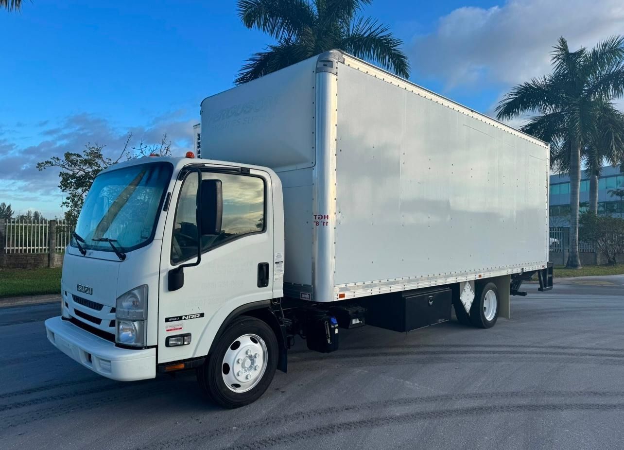 2017 ISUZU NRR W/22'FT BOX HIGH CUBE